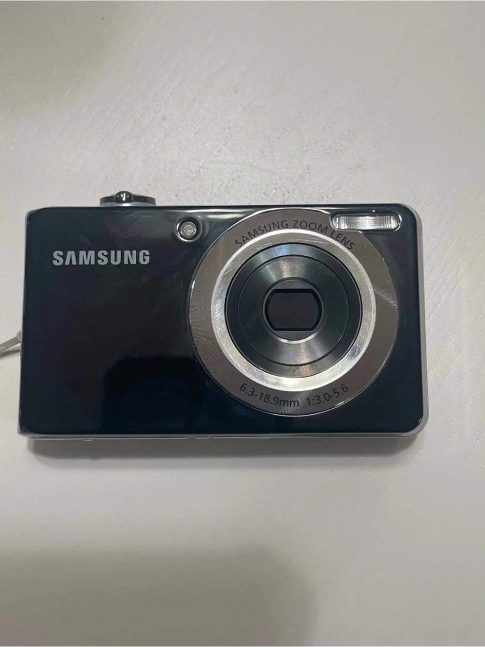 Samsung Black Compact Digital Camera with Zoom Lens and Dual View